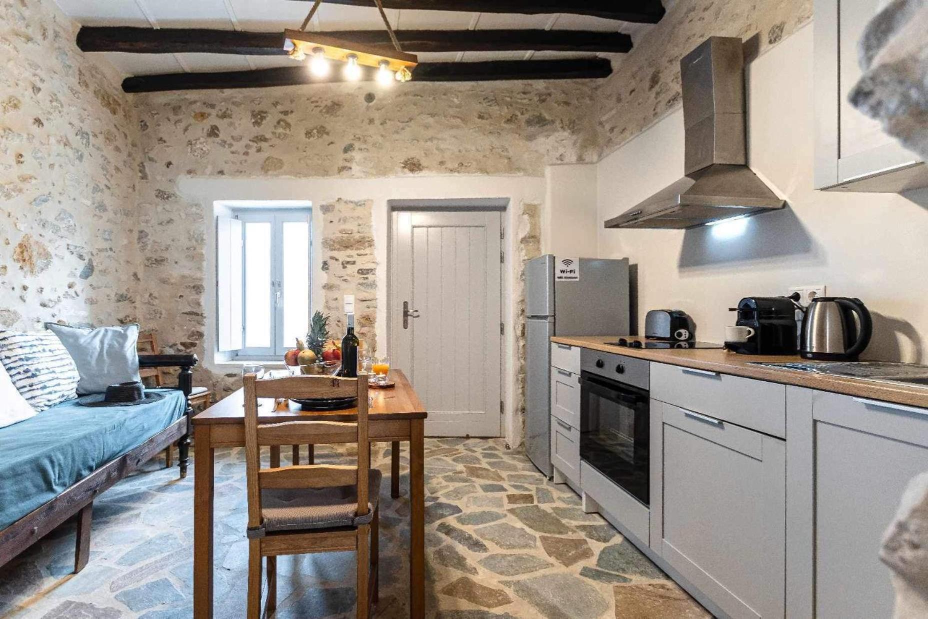 The White Stone House Apartment Naxos City Ngoại thất bức ảnh